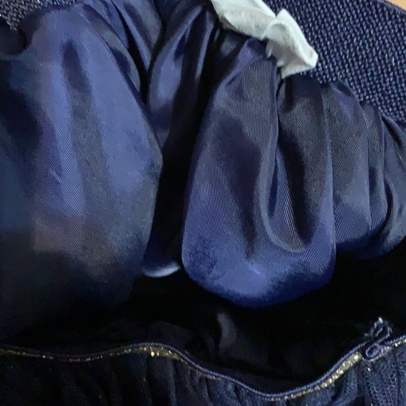 H & M navy skirt - Picture 3 of 4